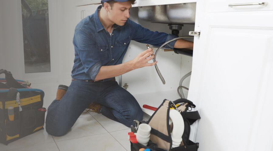 Local water heater installation in Wahkiacus, WA